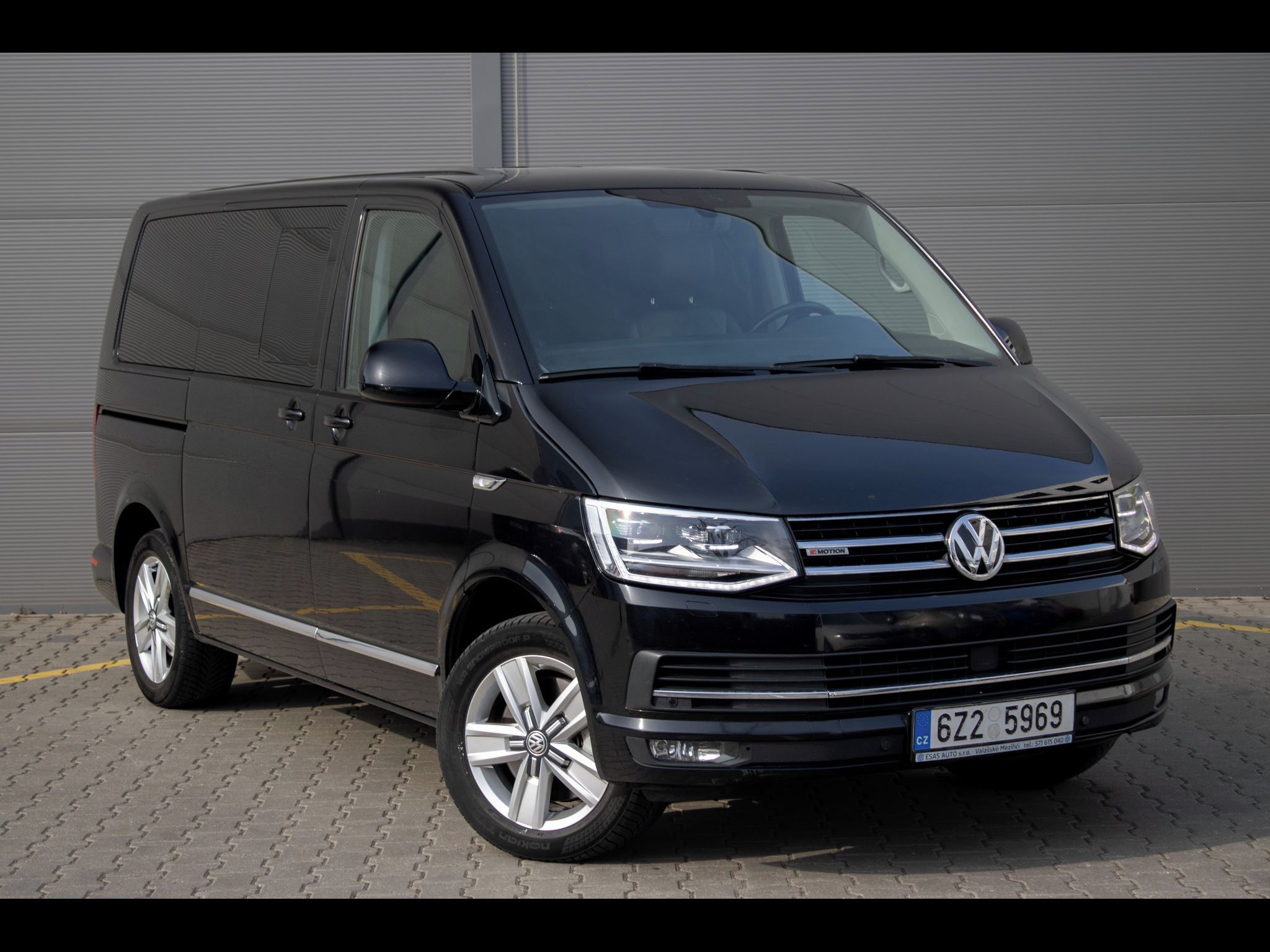 Volkswagen Multivan, Highline - fotka 3