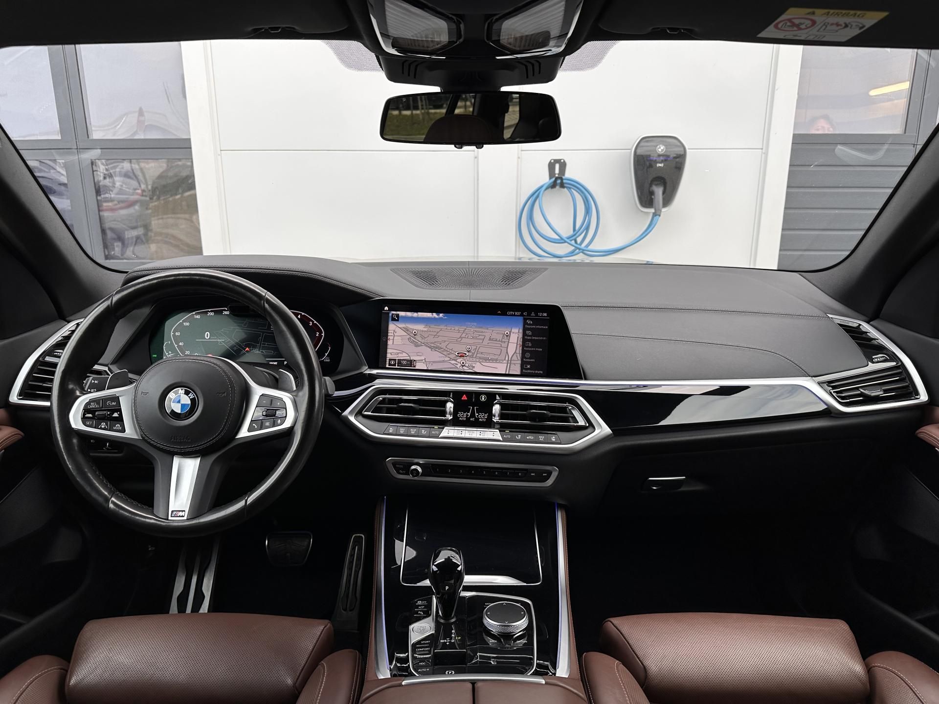 BMW X5, xDrive30d M-Sport - fotka 6