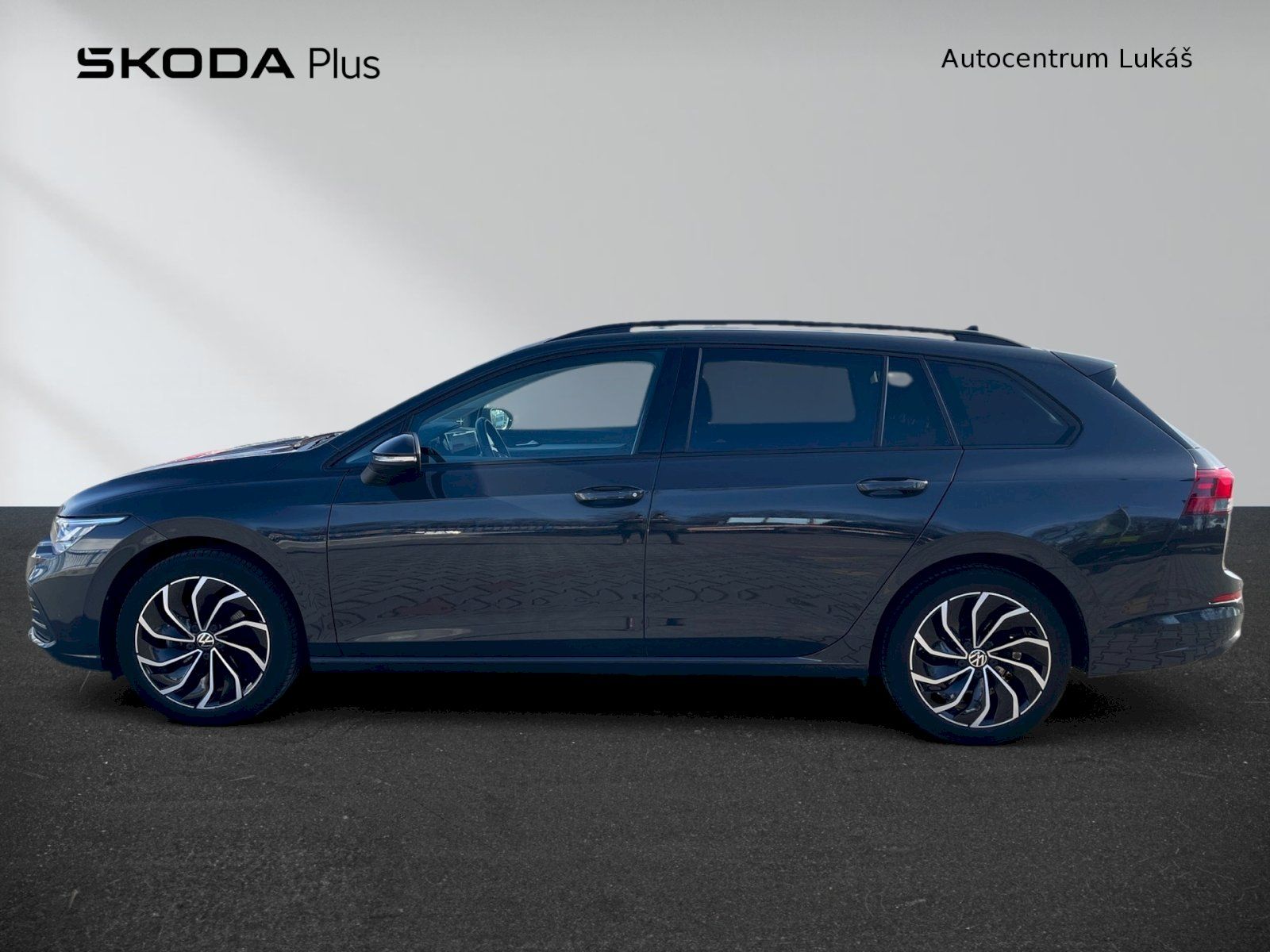 Volkswagen Golf, Golf Variant 1,0TSi 81kW Life - fotka 3
