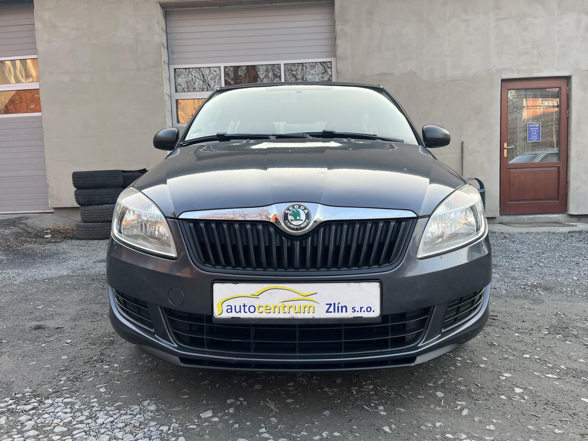 Škoda Fabia, 1,2i 44 Kw - fotka 2