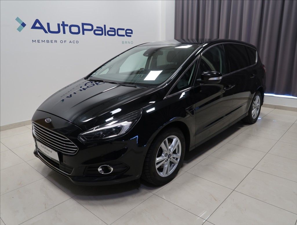 Ford S-MAX, 2,0 EcoBlue NAVI KAMERA VÝHŘEV