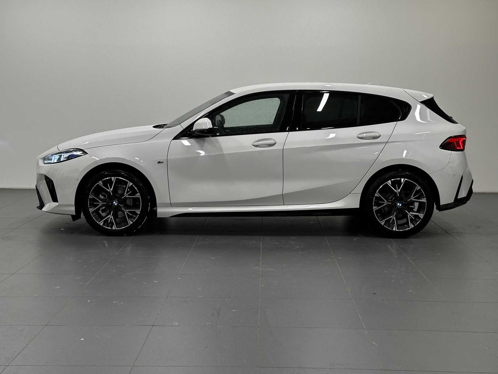 BMW Řada 1, 120d - fotka 2