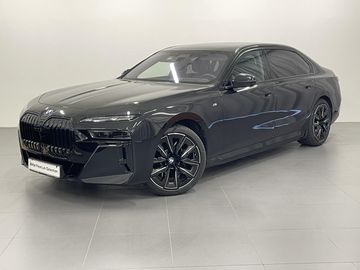 i7 xDrive60