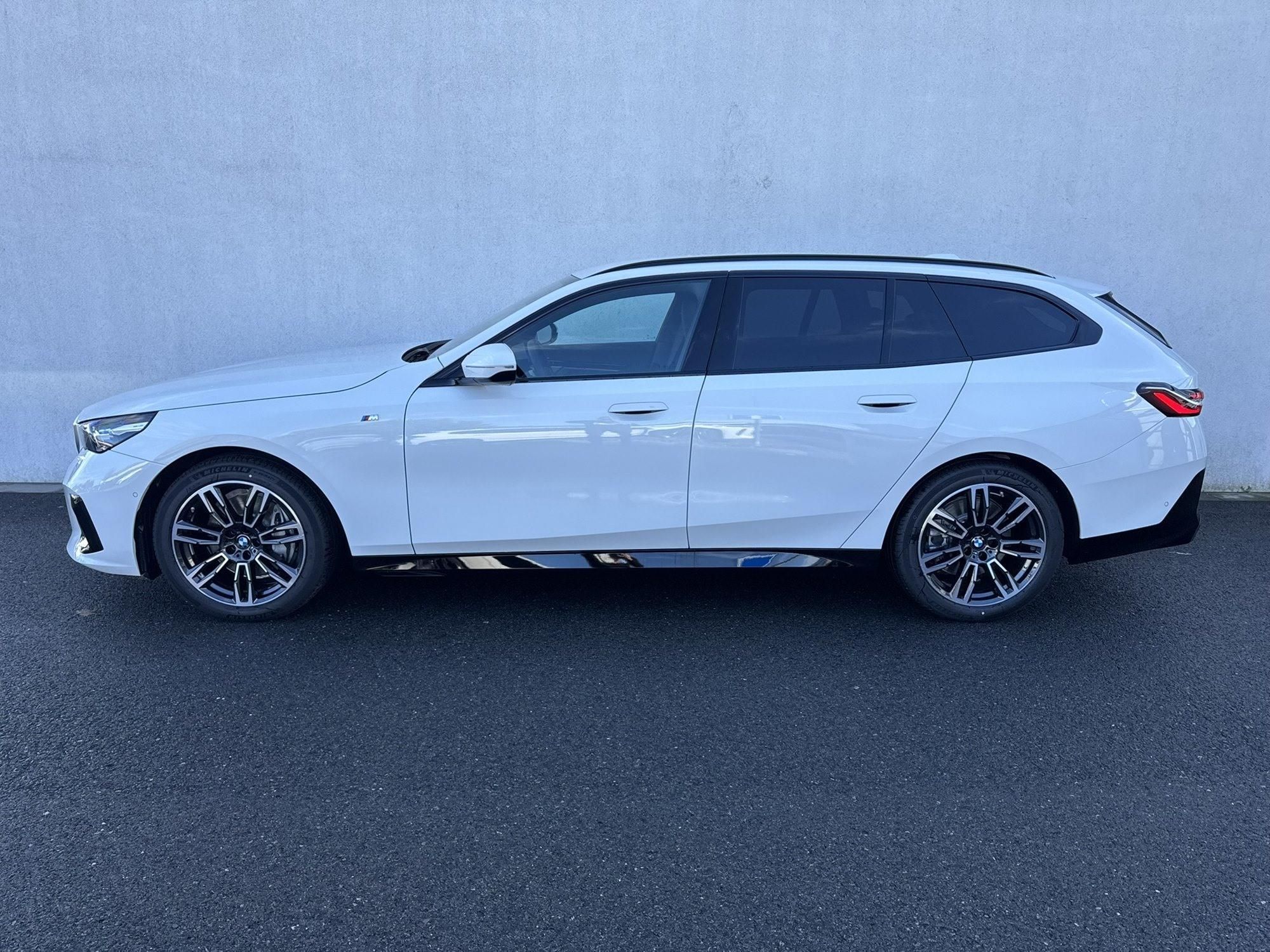 BMW Řada 5, 540d xDrive Touring - fotka 5