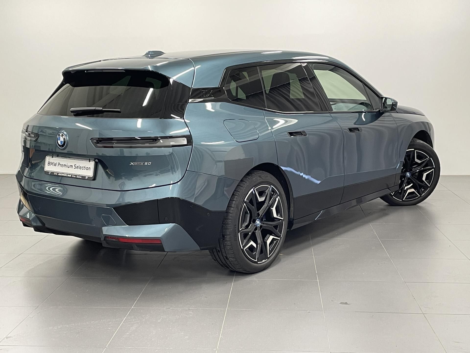 BMW iX, iX xDrive50 - fotka 5