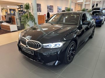 320d xDrive sedan