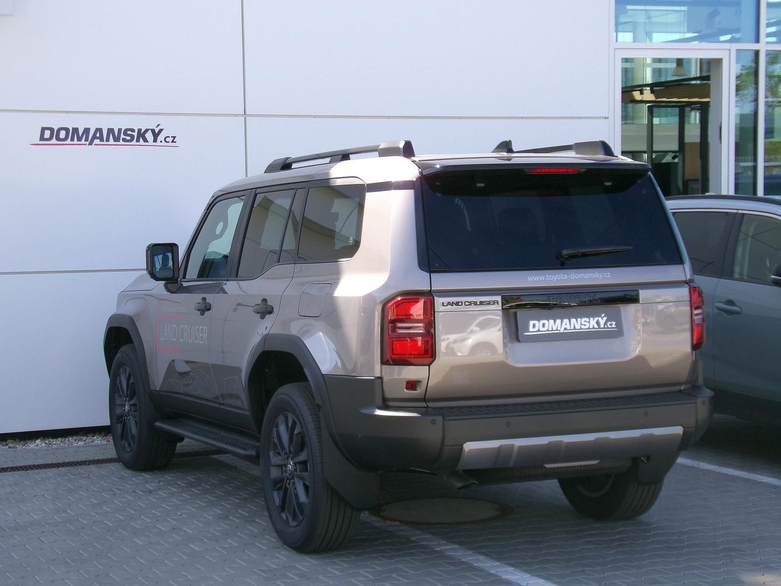 Toyota Land Cruiser, 2,8D Executive MHEV 8AT 4x4 - fotka 3