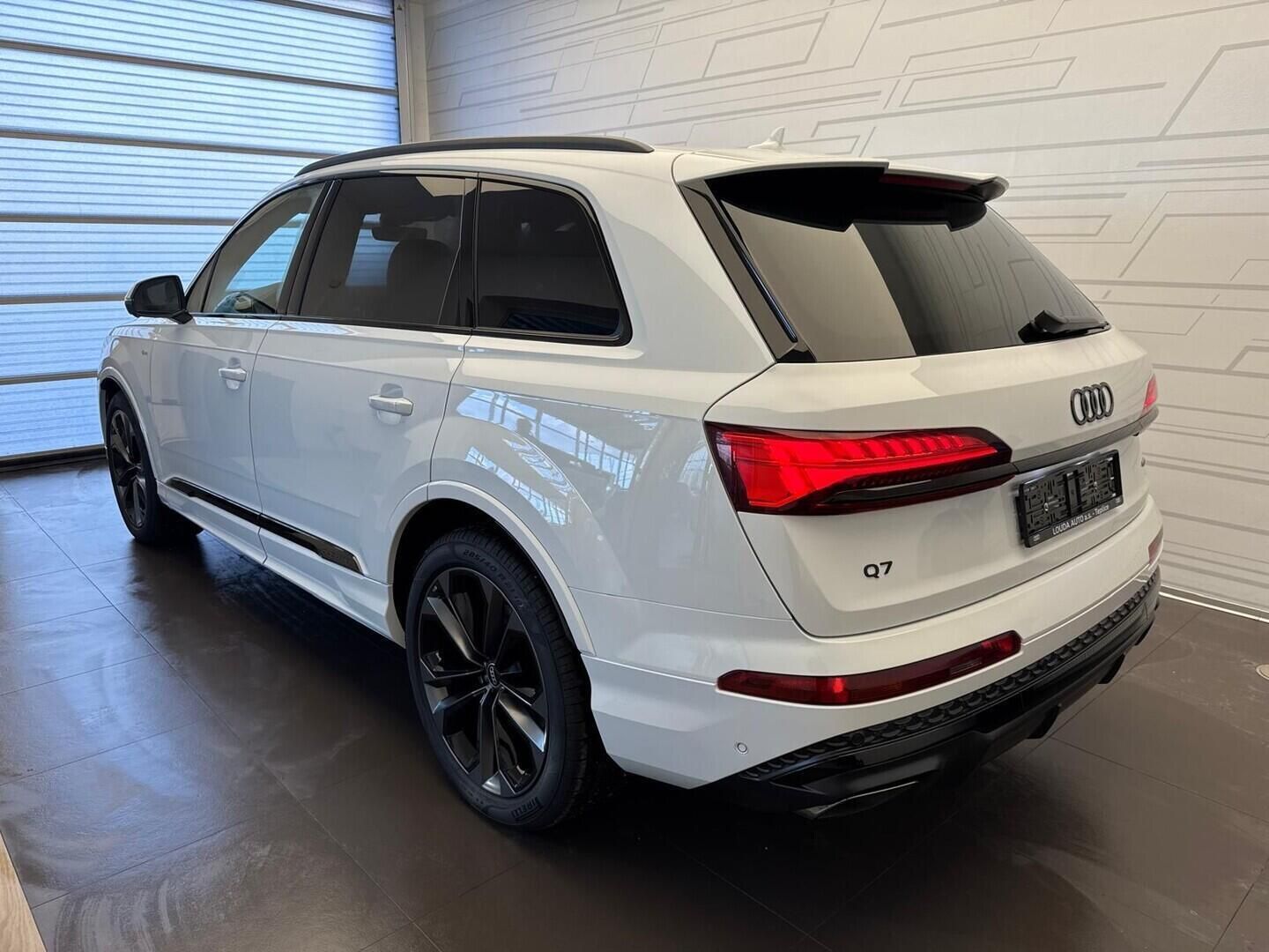 Audi Q7, SUV S line 50 TDI quattro 210 - fotka 3
