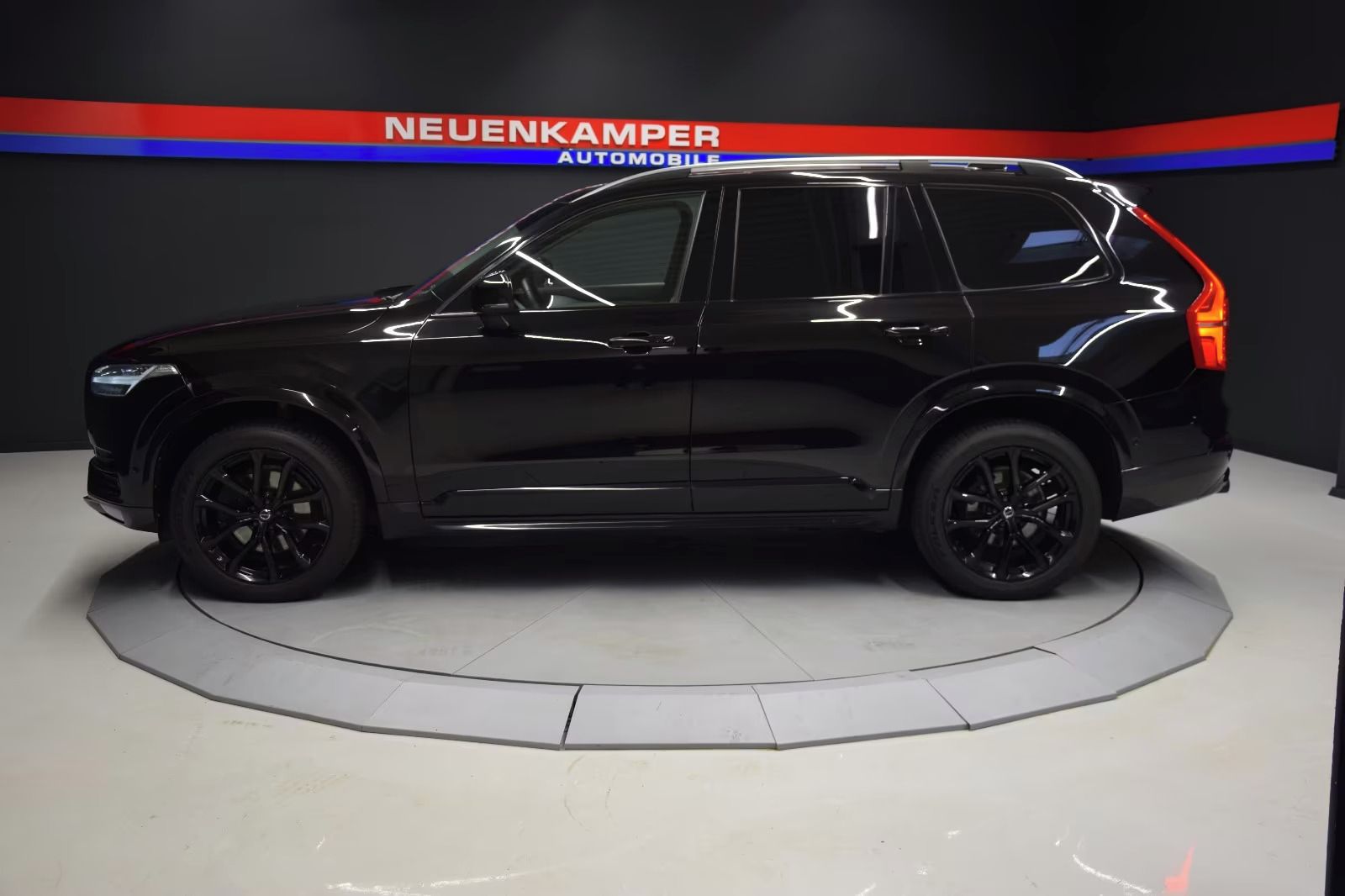 Volvo XC90, Momentum - fotka 2
