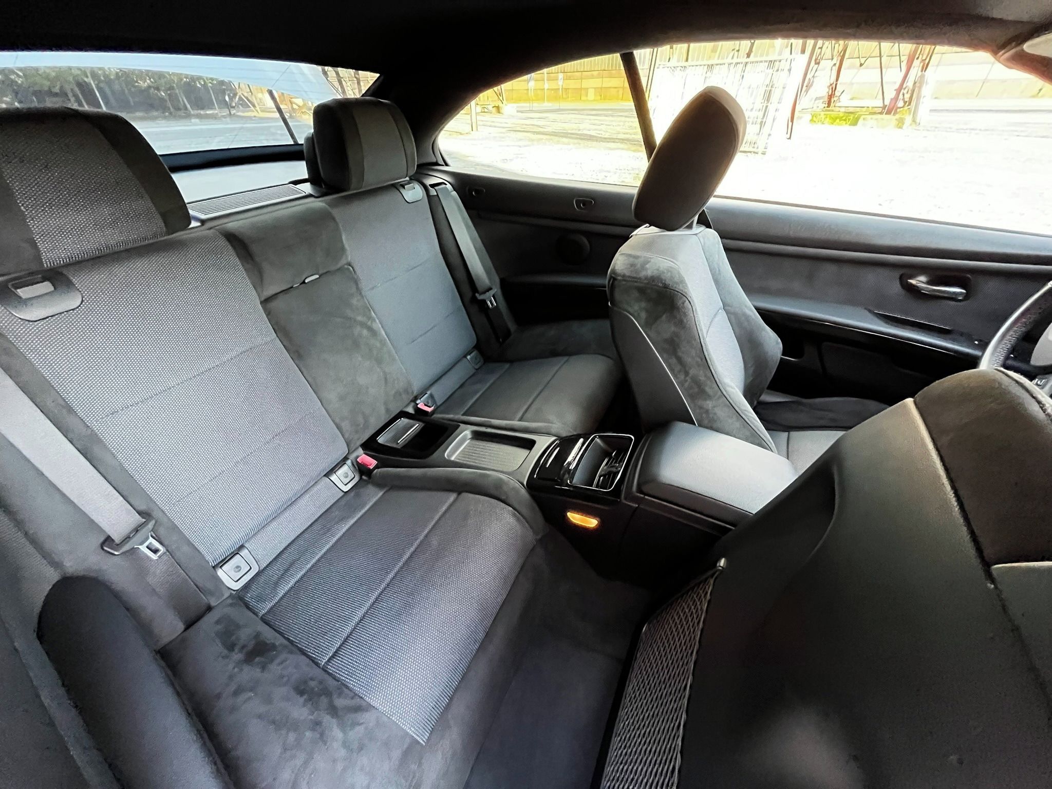 BMW Řada 3, 335i e93 N54, M-Paket, manuál - fotka 6