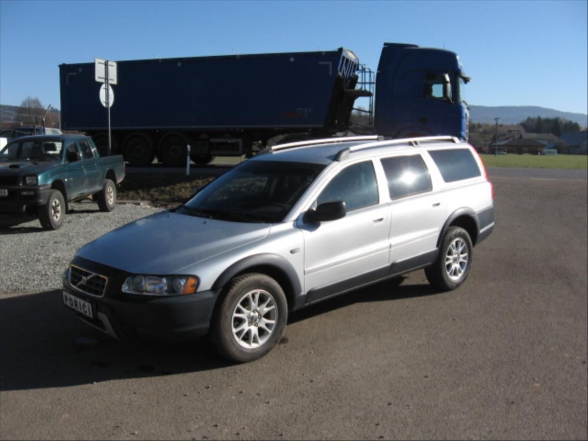Volvo XC70, 2,4 D5 - fotka 2