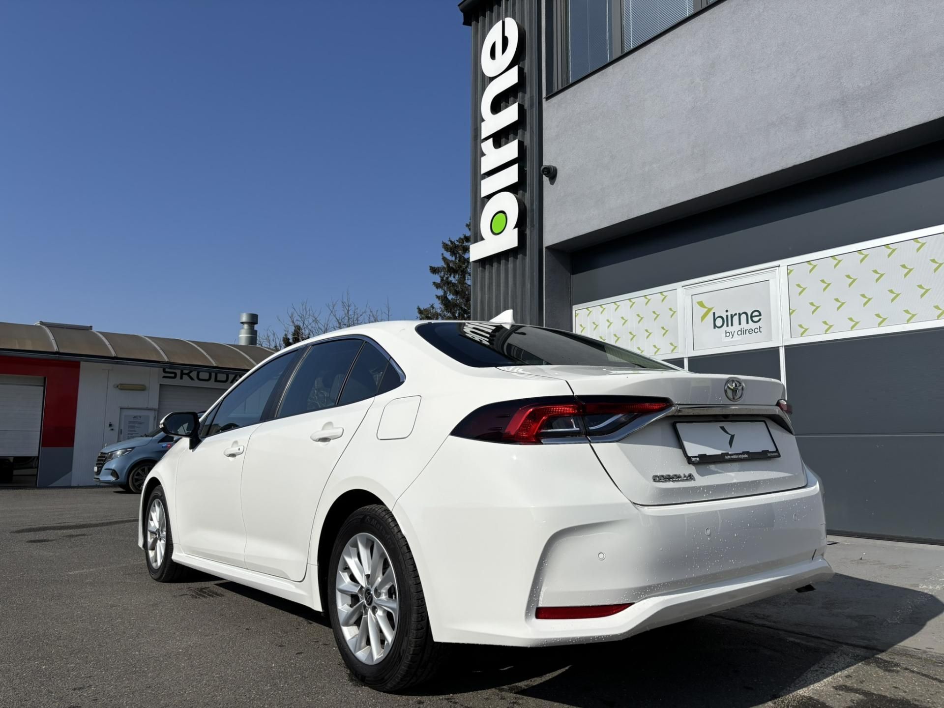 Toyota Corolla, Sedan Comfort 1.5 (92 kW) AUT - fotka 5