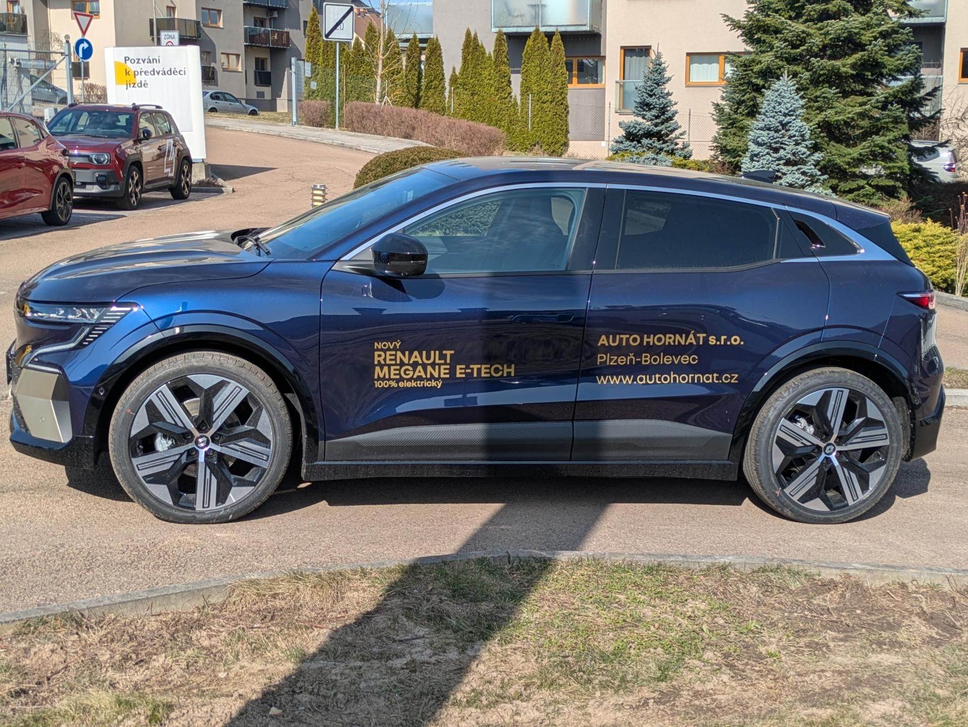 Renault Mégane, E-Tech elektrický ICONIC - fotka 2