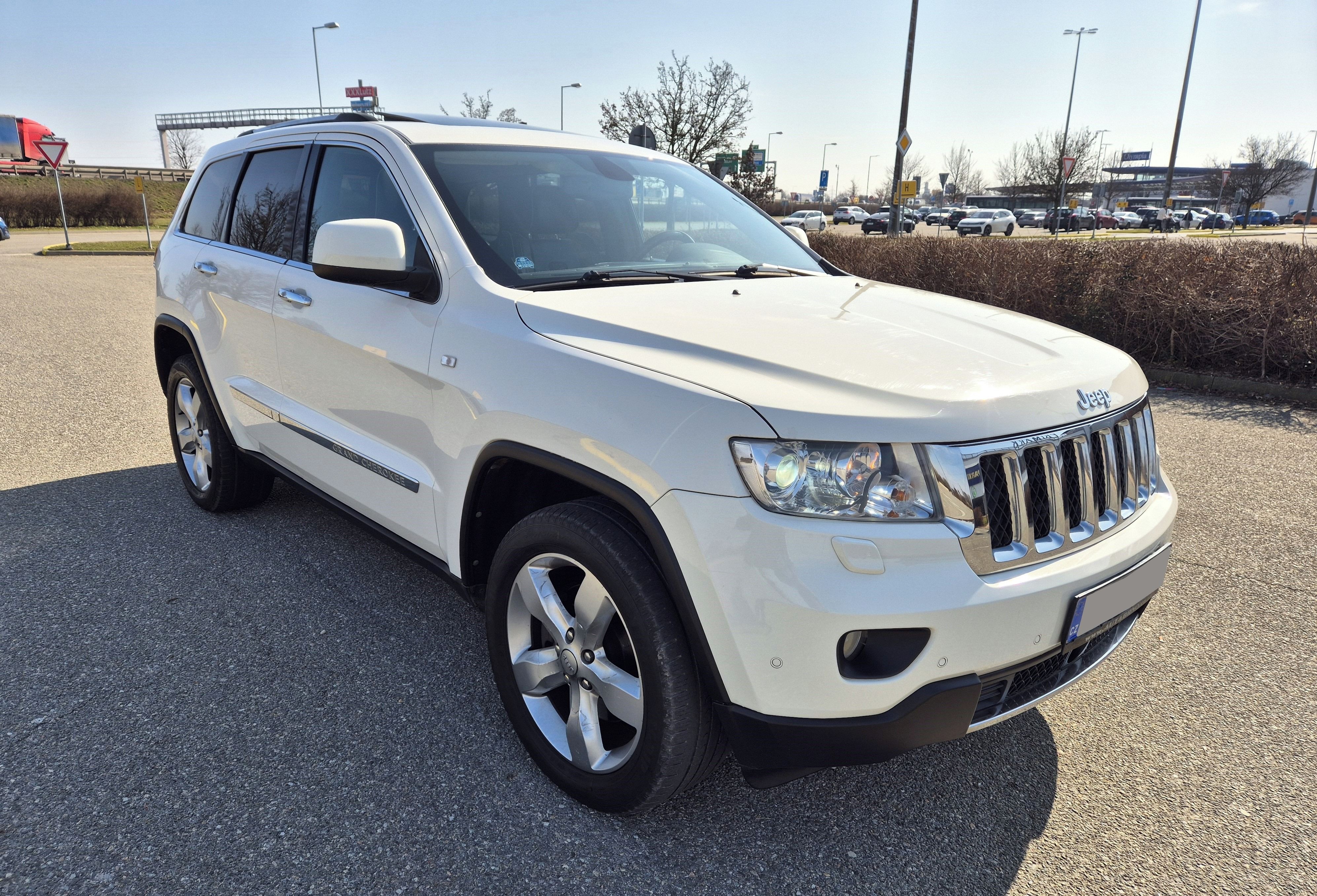 Jeep Grand Cherokee, 3.0CRD 177KW OVERLAND 4x4 - fotka 3