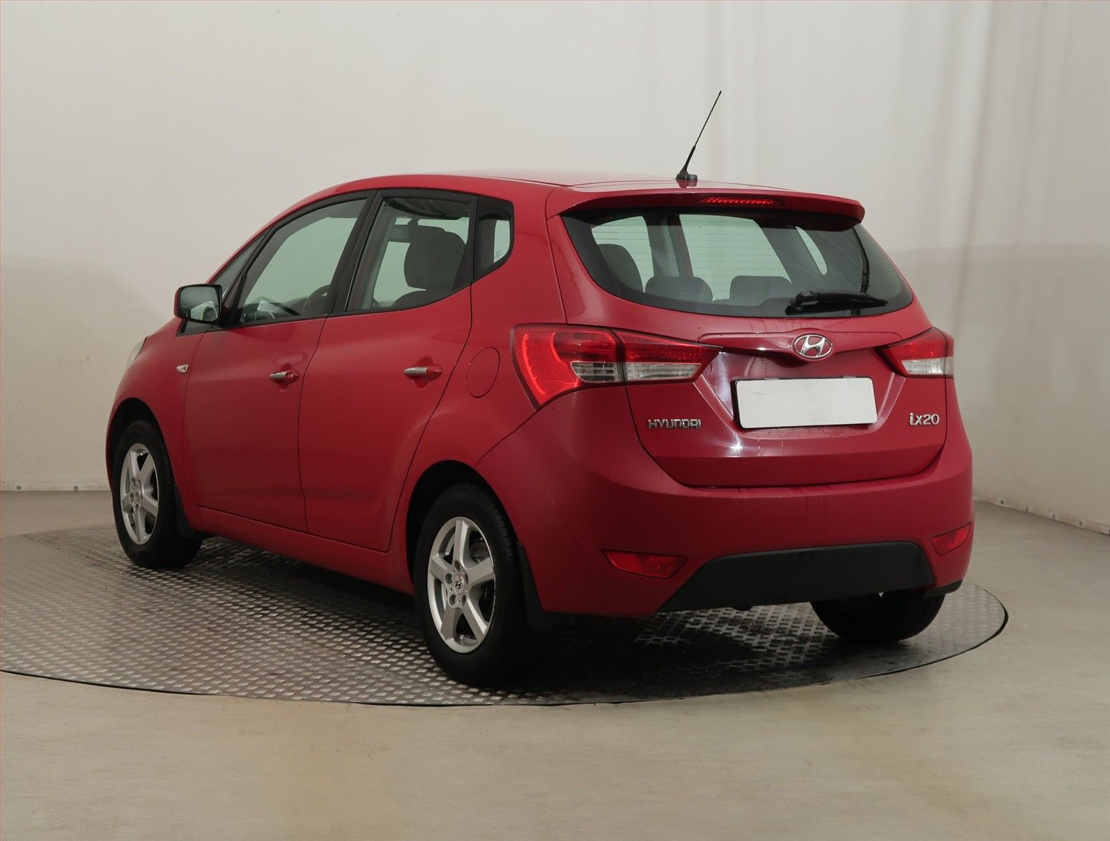 Hyundai ix20, 1.4 CVVT, NOVÁ CENA, Tempomat - fotka 4