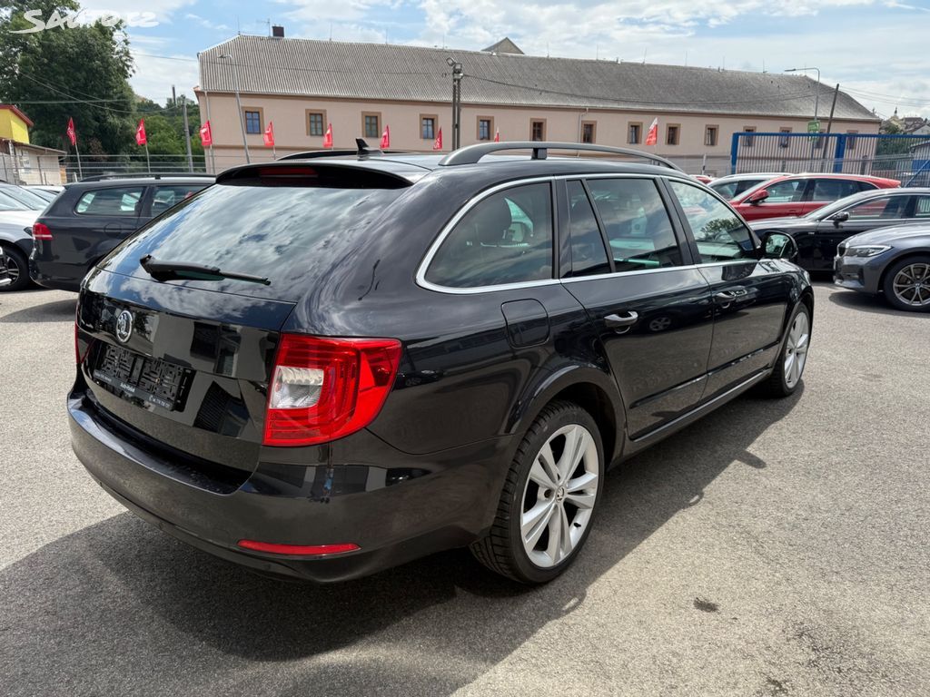 Škoda Superb, 2.0 TDI 103kw DSG - fotka 4