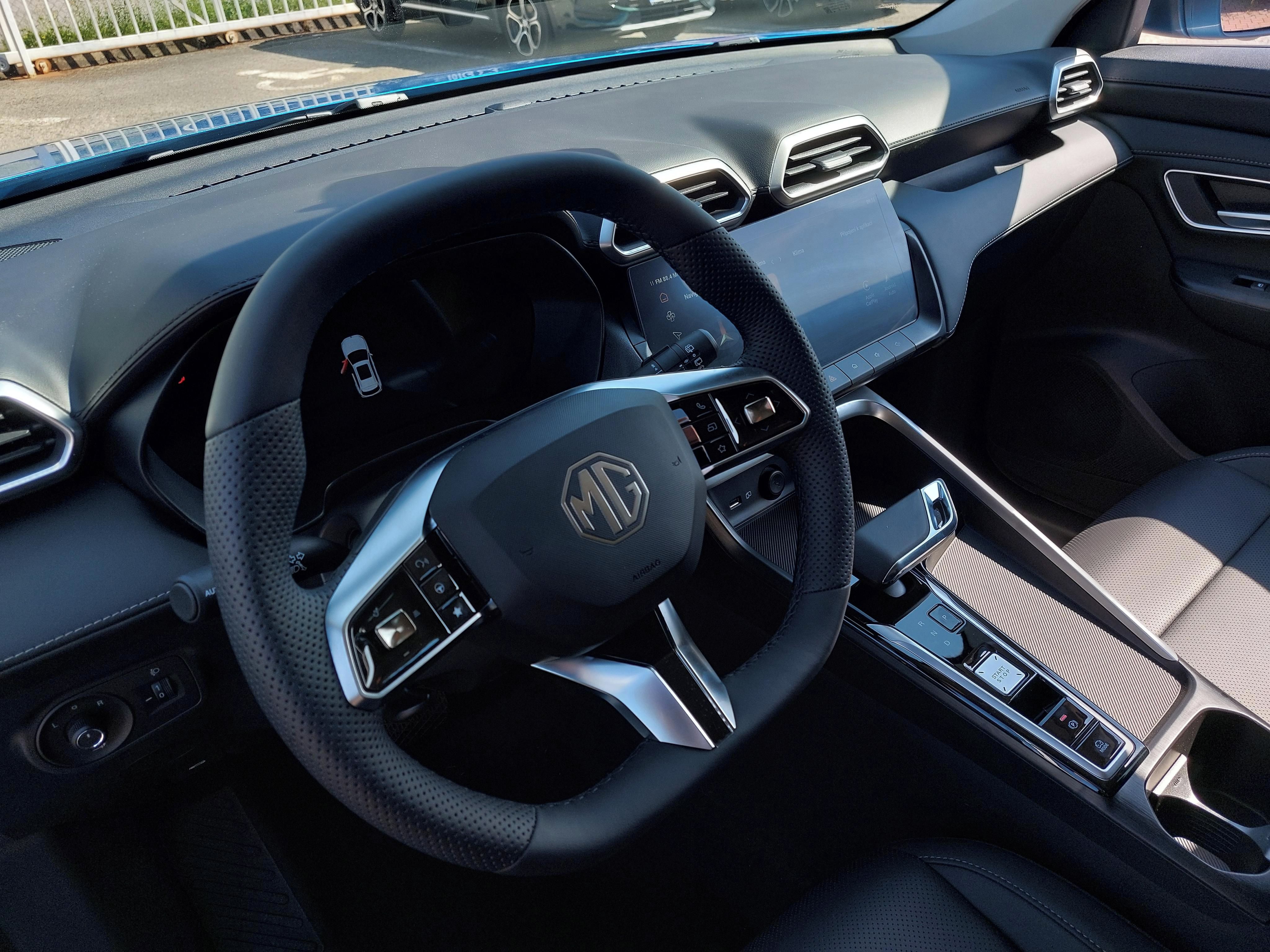 MG ZS, HEV 1,5 EXCLUSIVEAT - fotka 5