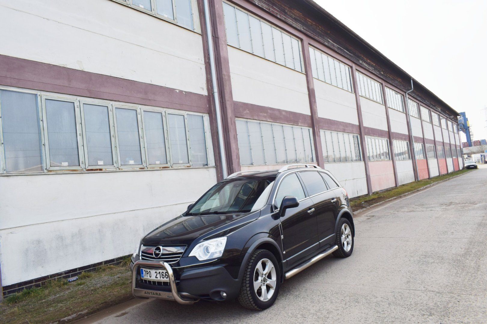 Opel Antara, 2.0CDTi 4X4/TAŽNÉ/KŮŽE/MANUÁL/ - fotka 2