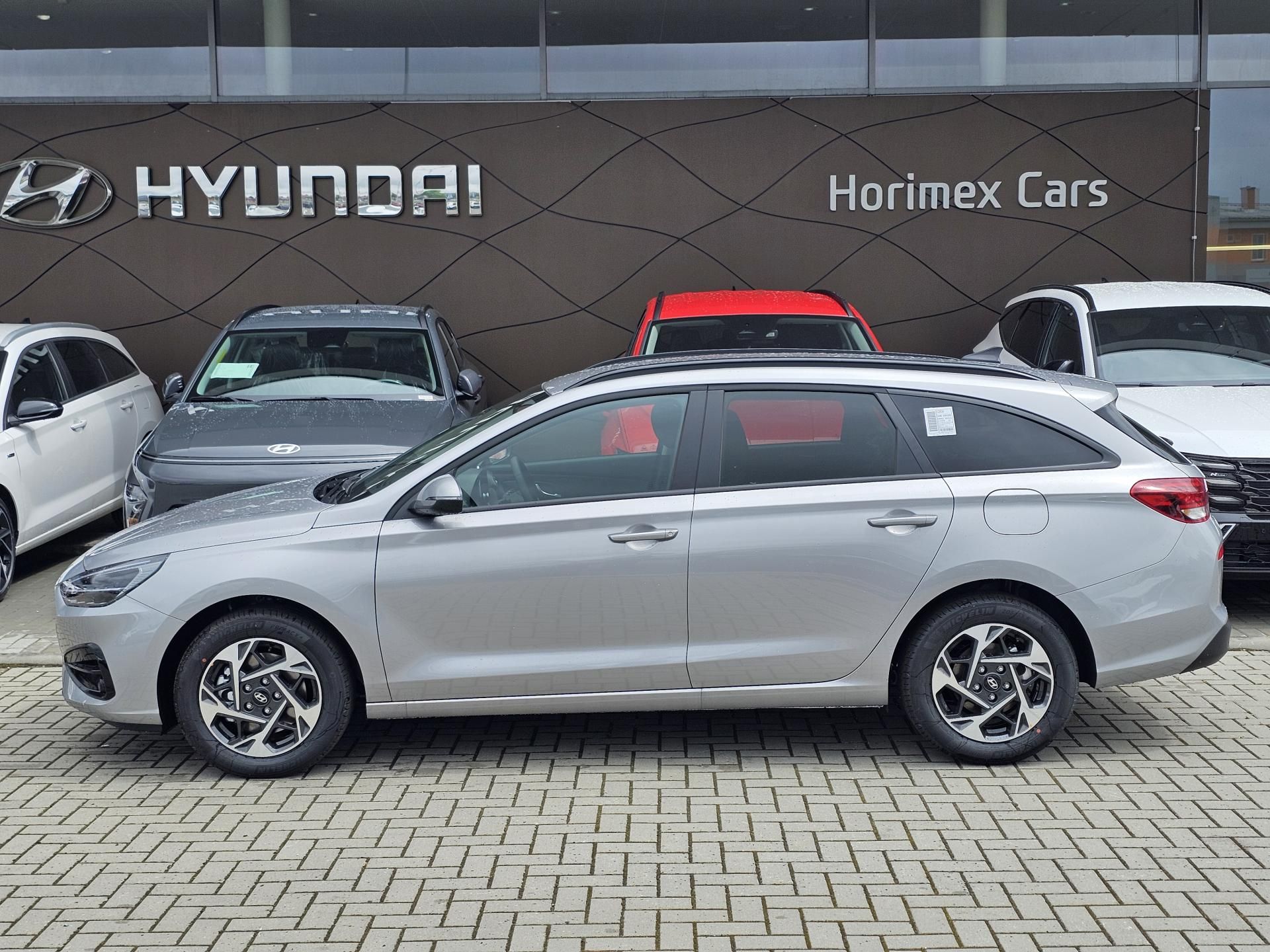Hyundai i30, WG 1,6 T-GDI DCT GO CZECH - fotka 3