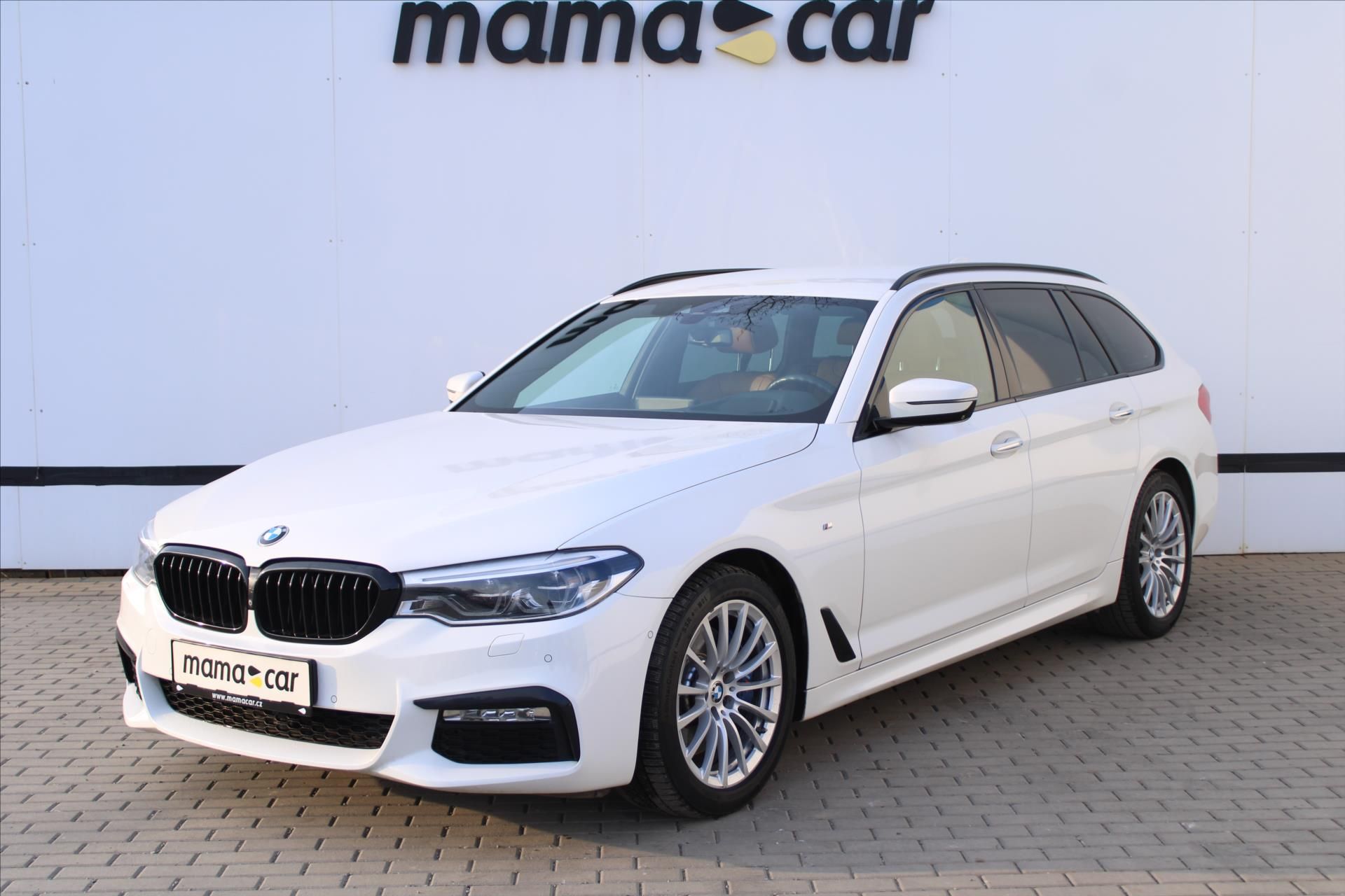 BMW Řada 5, 530d xDrive 195kW M PAKET ČR - fotka 3