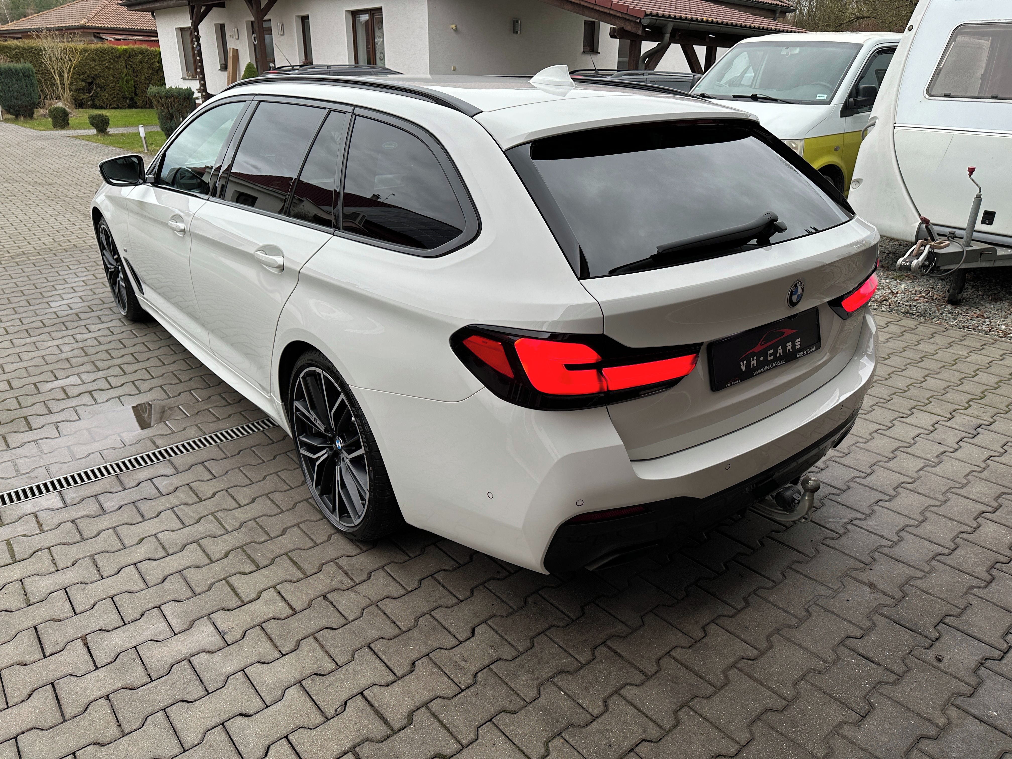 BMW Řada 5, 530d X-DRIVE M-PAKET - fotka 6