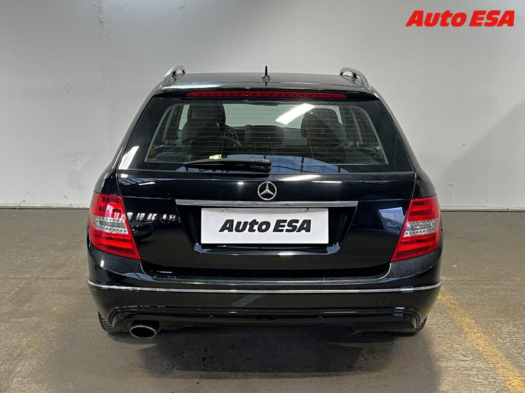 Mercedes-Benz Třídy C, 1.8 C200,Avantgarde - fotka 5