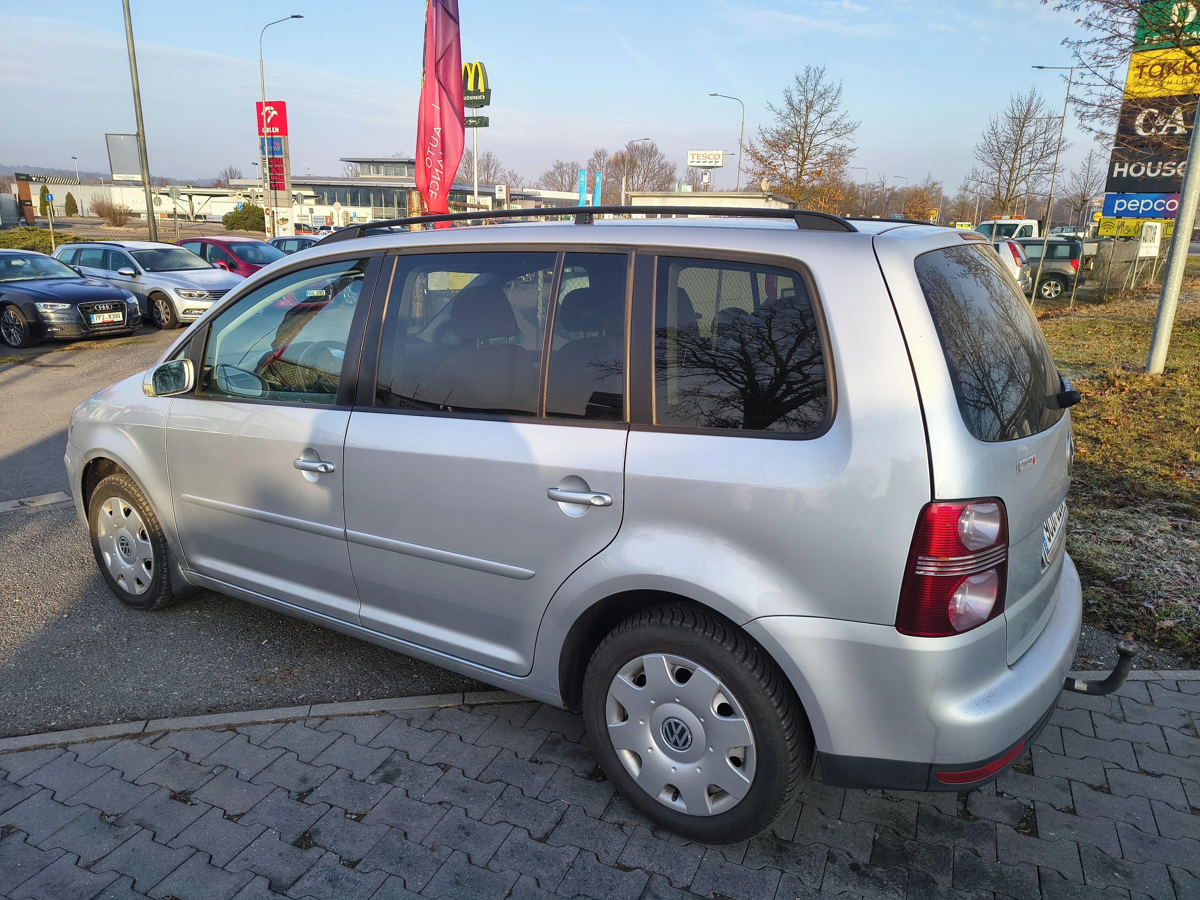 Volkswagen Touran, 1,9 TDi - nová STK - fotka 2