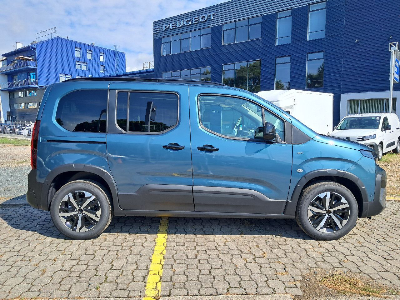 Peugeot Rifter, RIFTER GT BlueHDi 130 S&S EAT8 - fotka 4