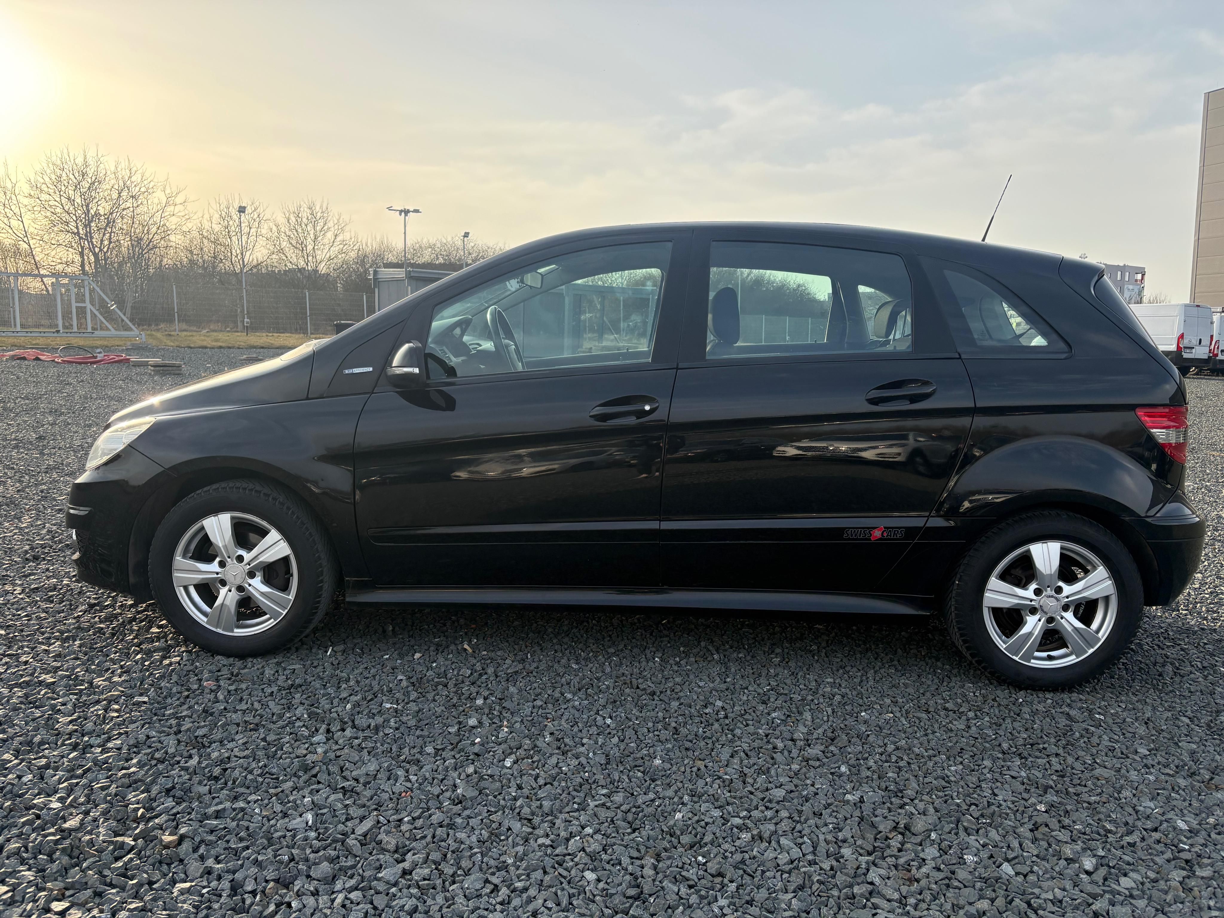 Mercedes-Benz Třídy B, 180i 85kw Classic - fotka 5