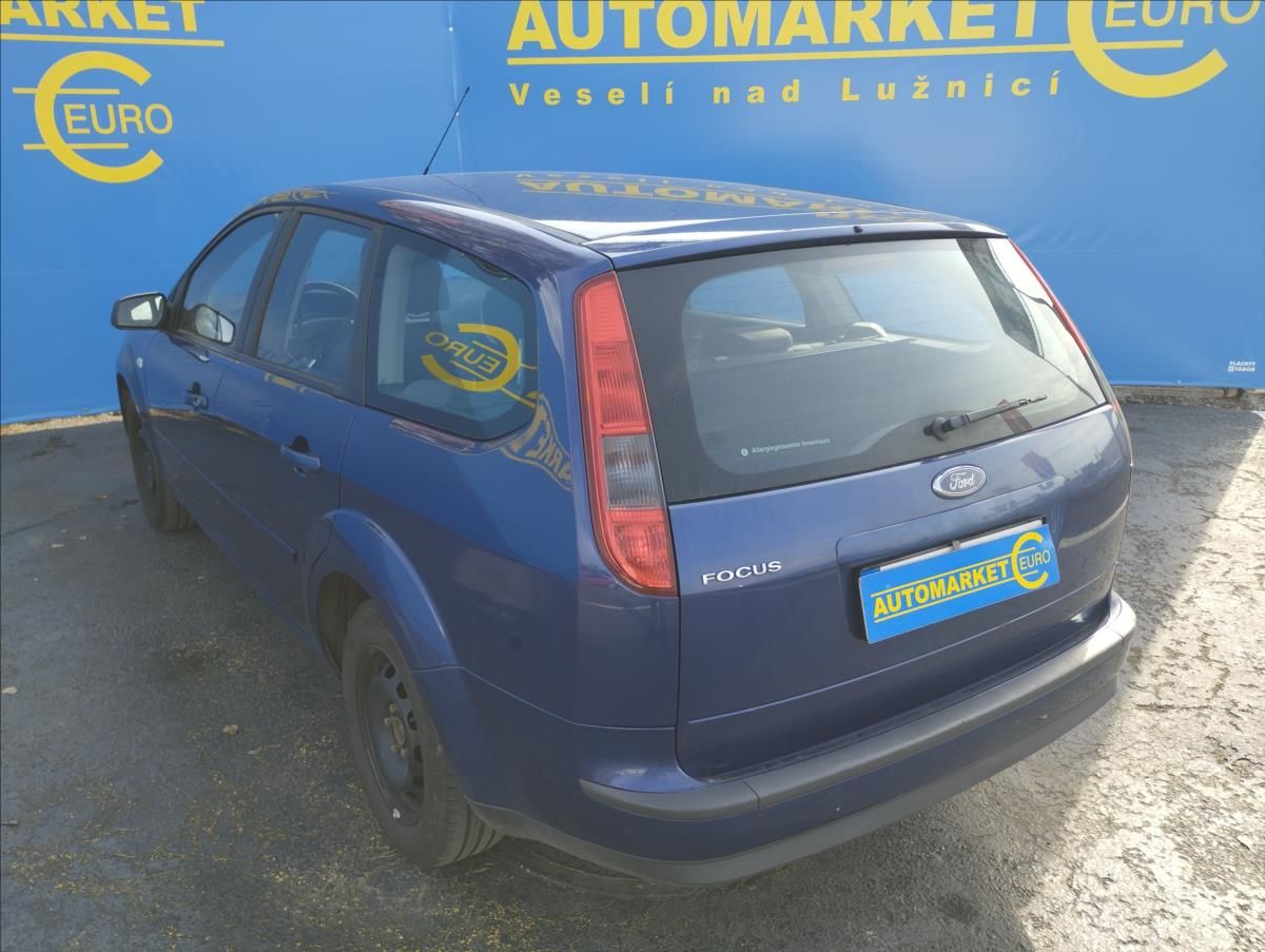Ford Focus, 1,6 74KW - fotka 6
