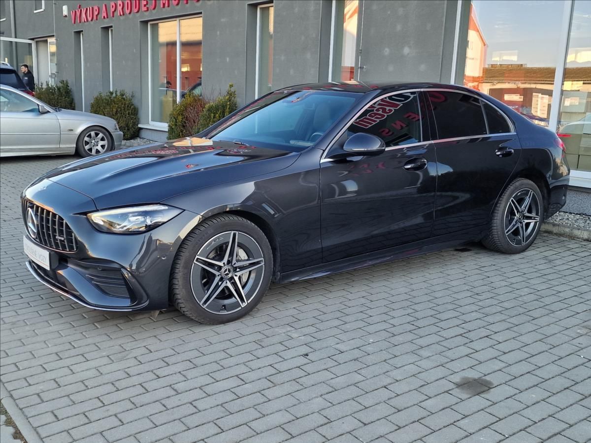 Mercedes-Benz Třídy C, 220d 147kW AMG Paket - fotka 6
