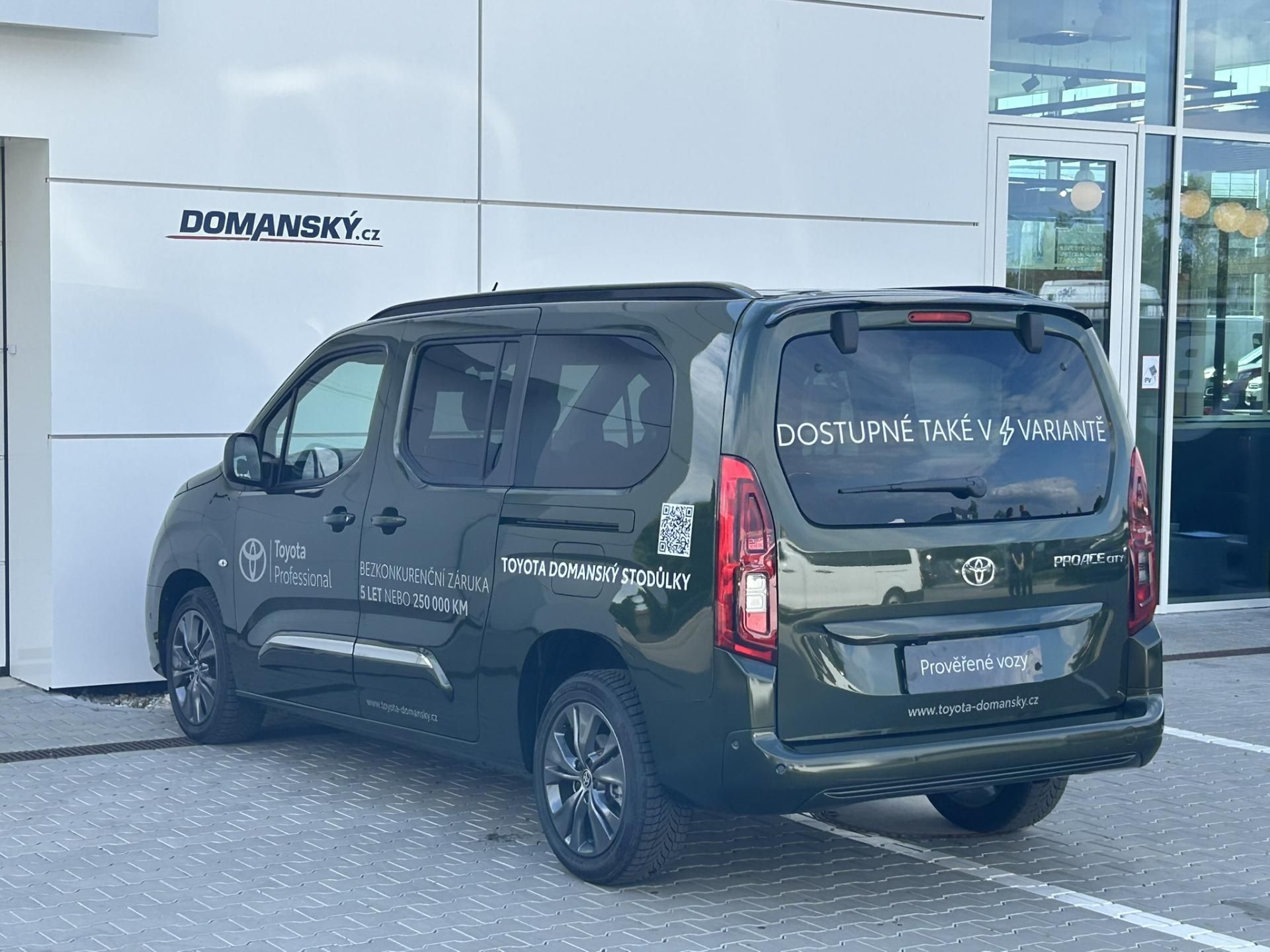 Toyota Proace City Verso, LONG VIP 1,5D 130k AT 7 MÍST - fotka 3
