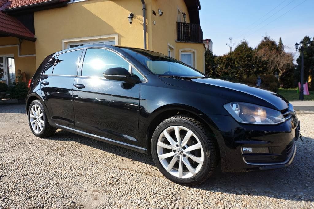 Volkswagen Golf, HIGHLINE 1,2 TSI 77 kW - fotka 2