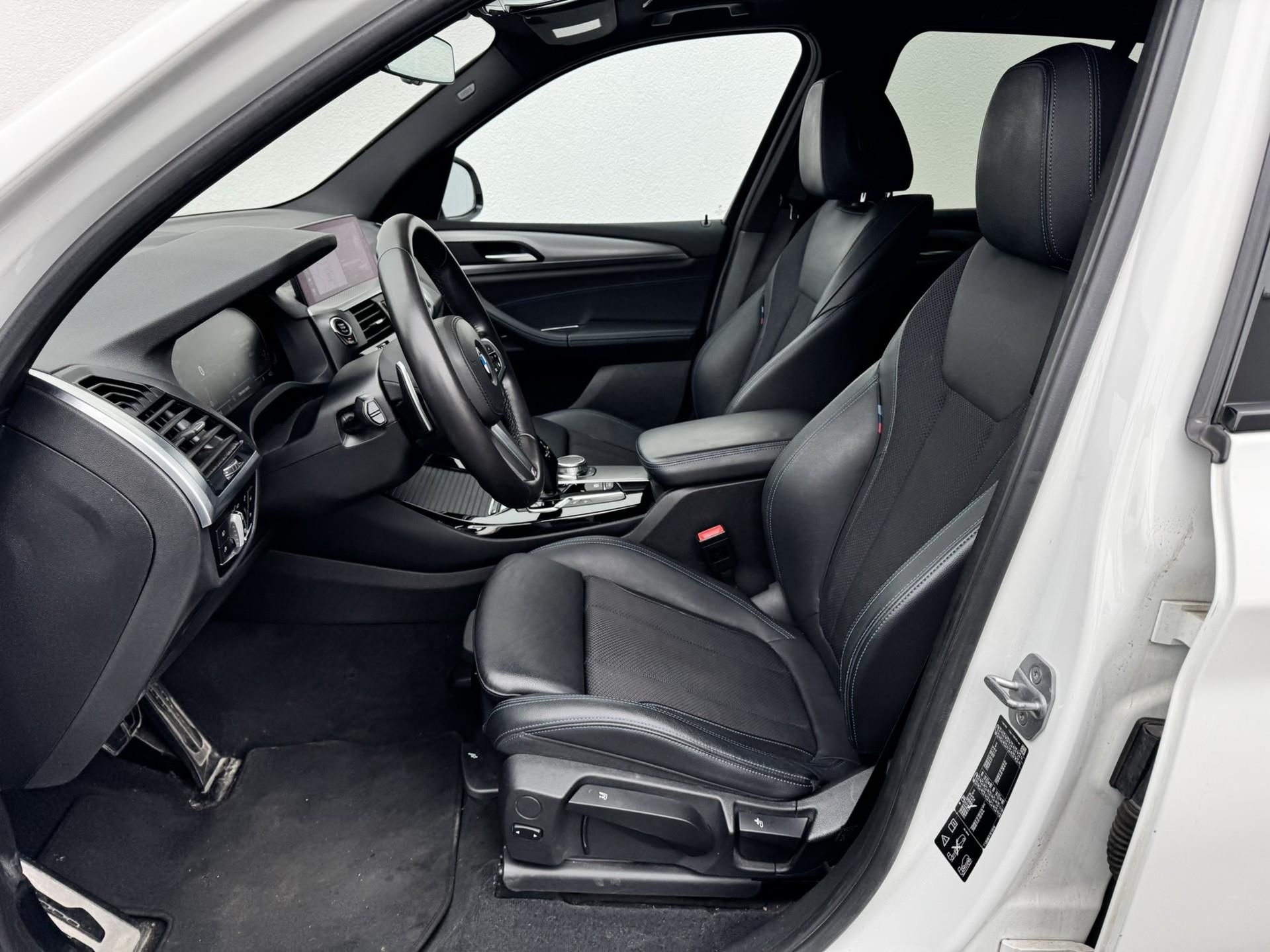 BMW X3, X3 xDrive20d Mpaket - fotka 6