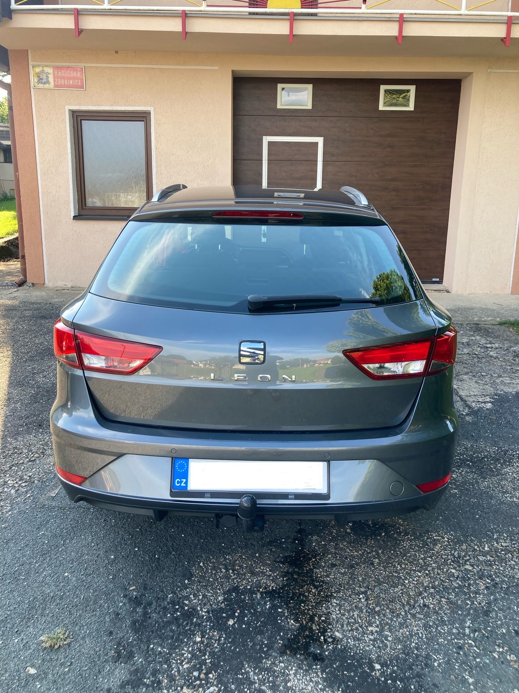 Seat Leon, Seat Leon 1,6 TDi, automat - fotka 3