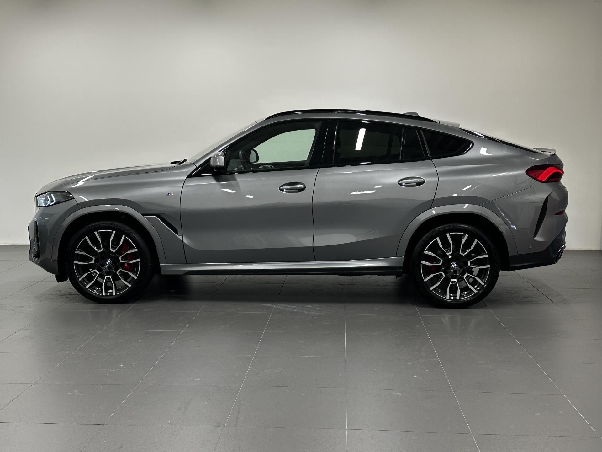 BMW X6, X6 xDrive30d - fotka 3