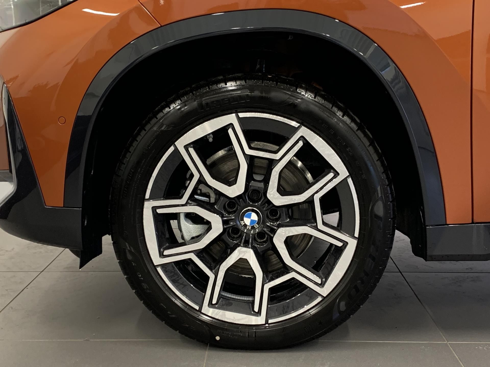 BMW X1, X1 sDrive20i - fotka 5