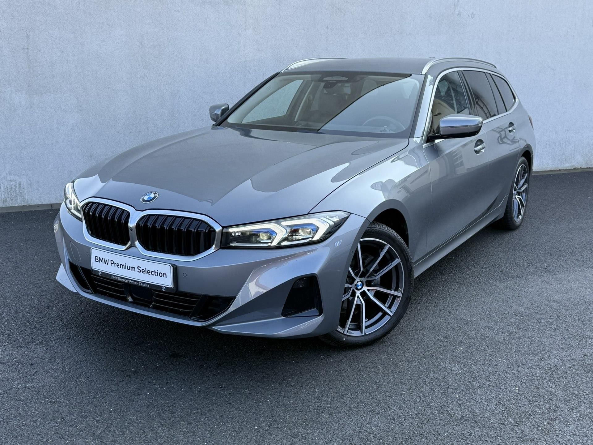 BMW Řada 3, 320i Touring 360° Kamera