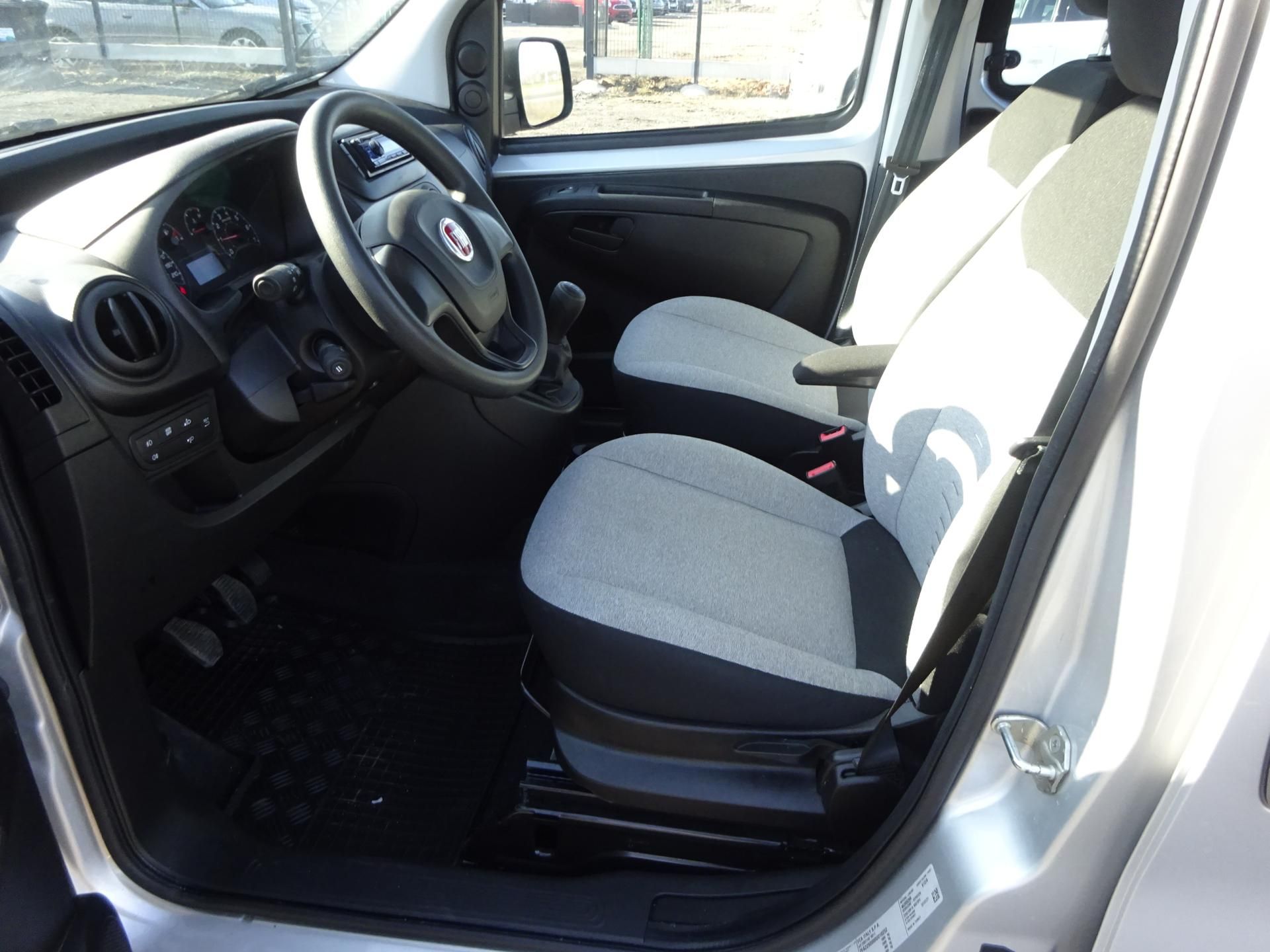 Fiat Fiorino, 1.3JTD 70kW ČR 1. MAJITEL DPH - fotka 4