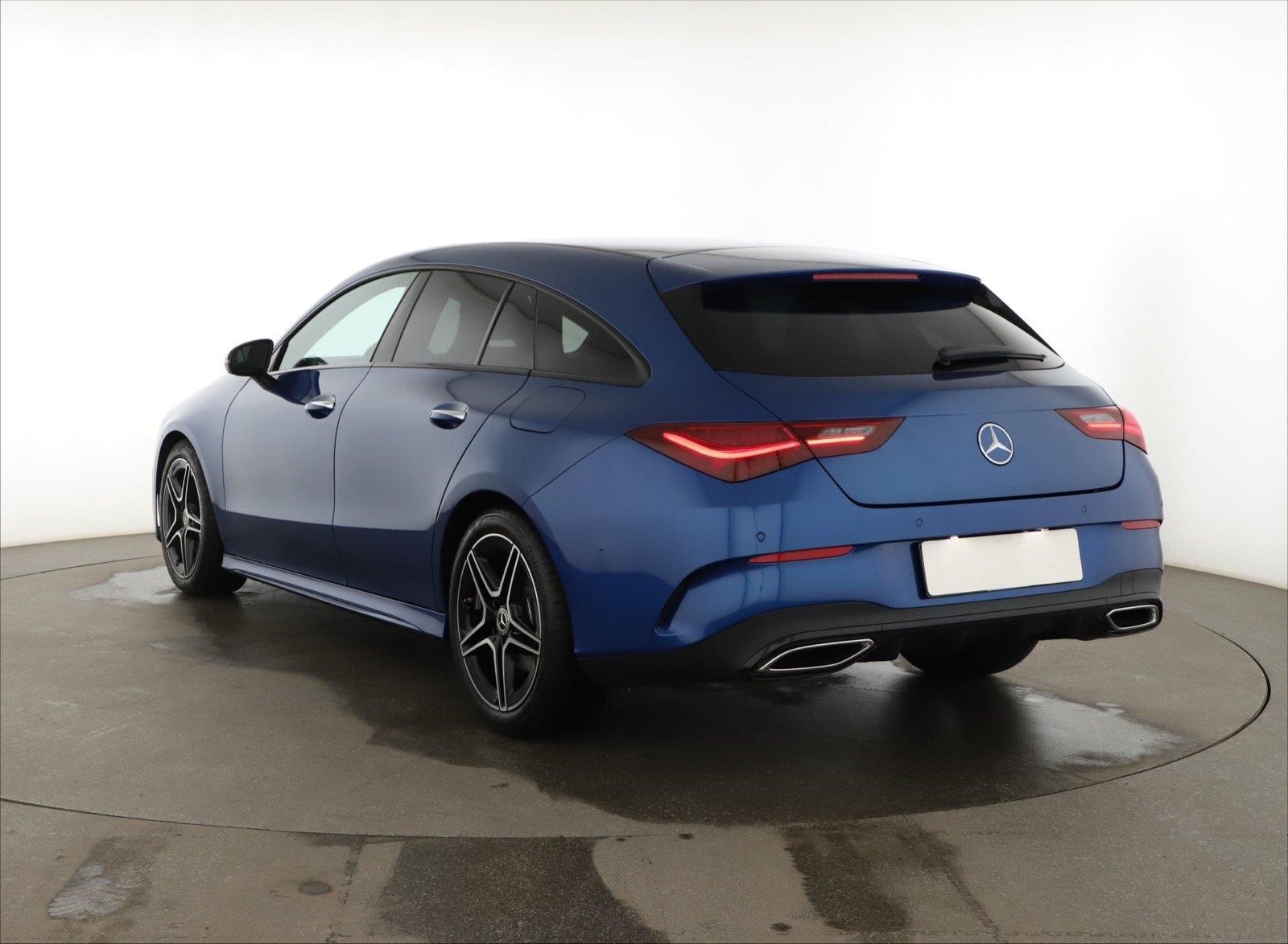 Mercedes-Benz CLA, 200, AMG Line, Matrix, Kamera - fotka 4