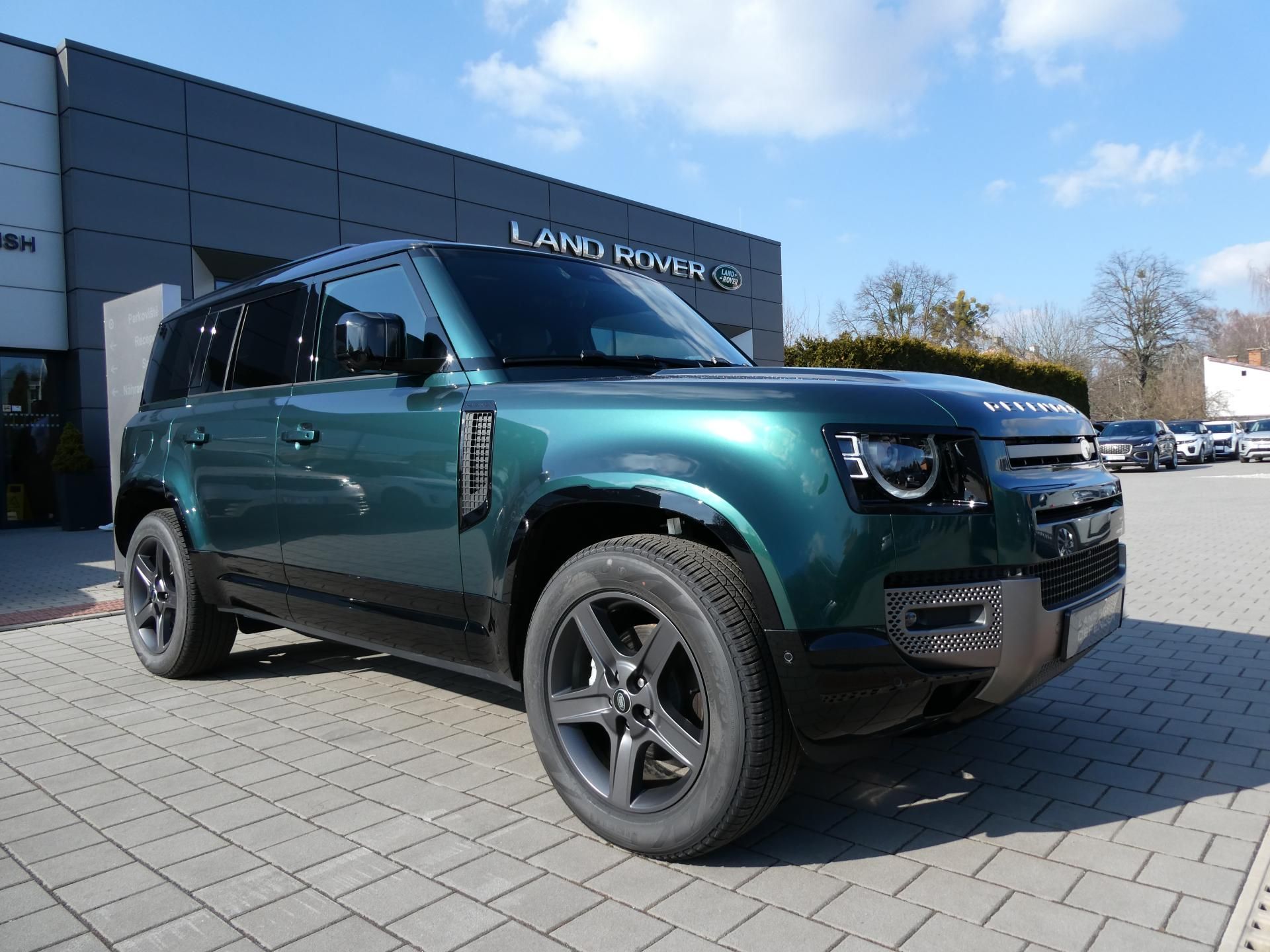 Land Rover Defender, 110 3,0 X-Dynamic SE D200 - fotka 5