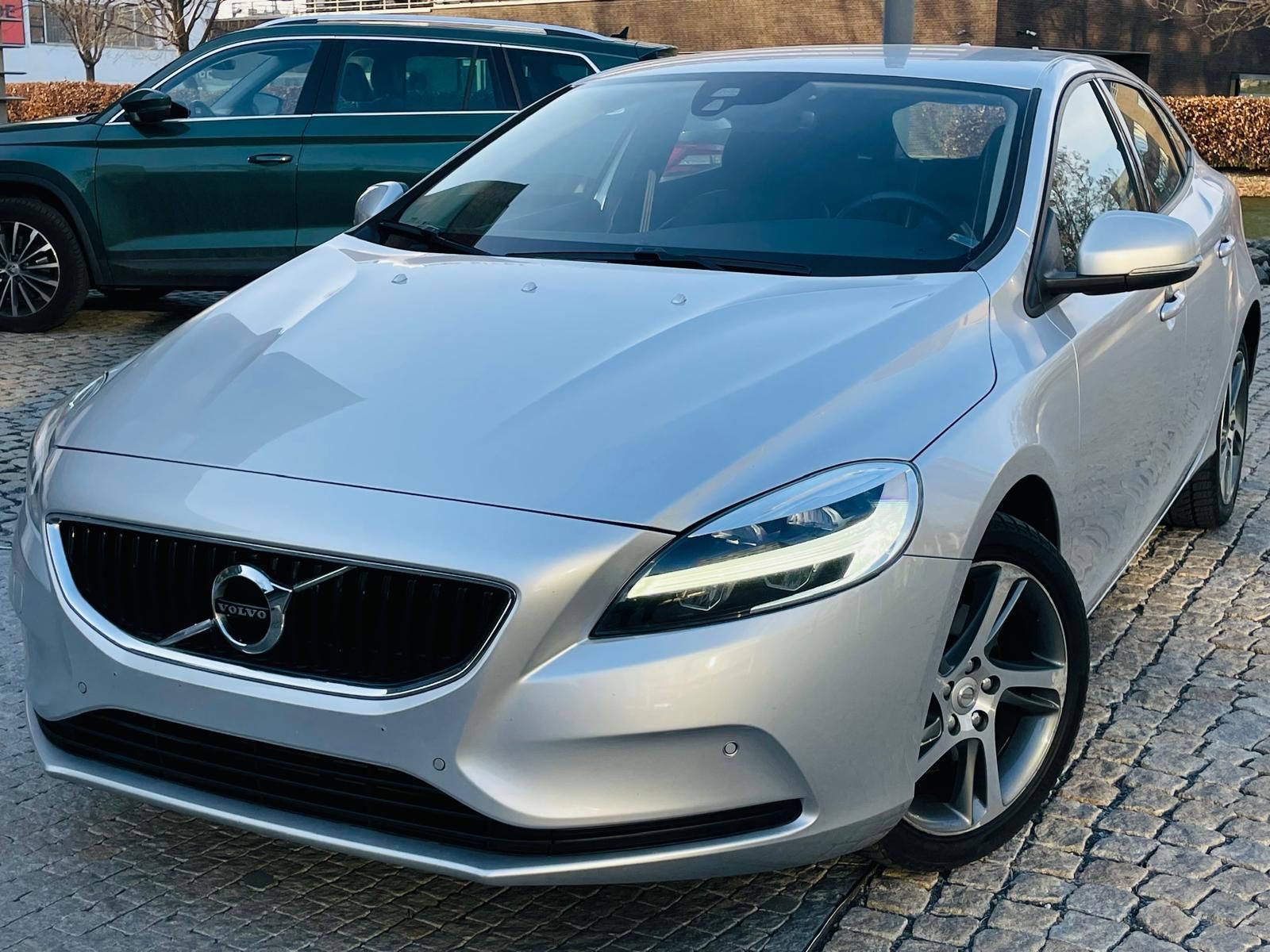 Volvo V40, 2.0i MANUÁL KAMERA SERVISKA