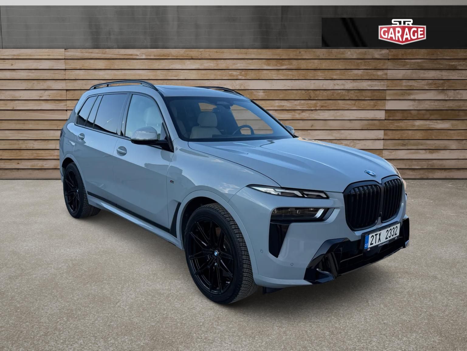 BMW X7, 40i INDIVIDUAL M-PAKET DPH ČR