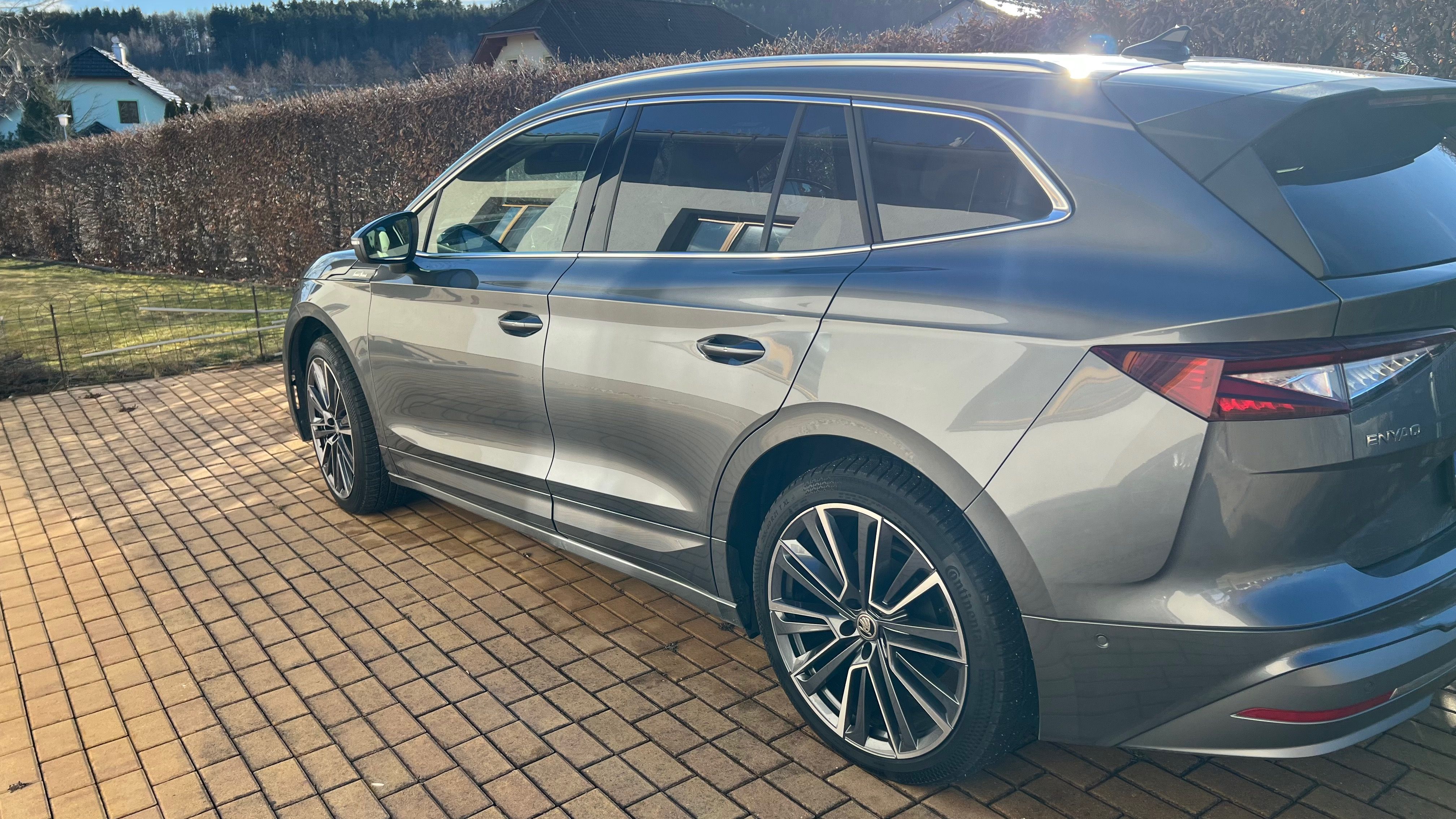 Škoda Enyaq, L&K 85X,VENTLACE,TČ,TAŽNÉ,4x4 - fotka 3