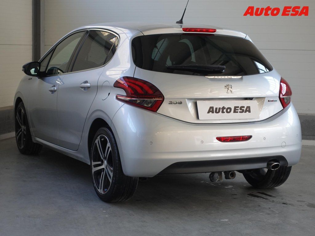 Peugeot 208, 1.2PT,GT Line,navi,TZ - fotka 6