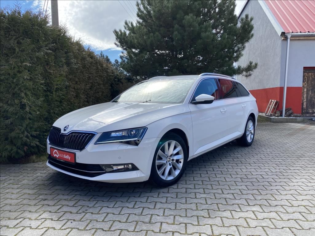 Škoda Superb, 2,0 TDi  Executive / DSG / NAV