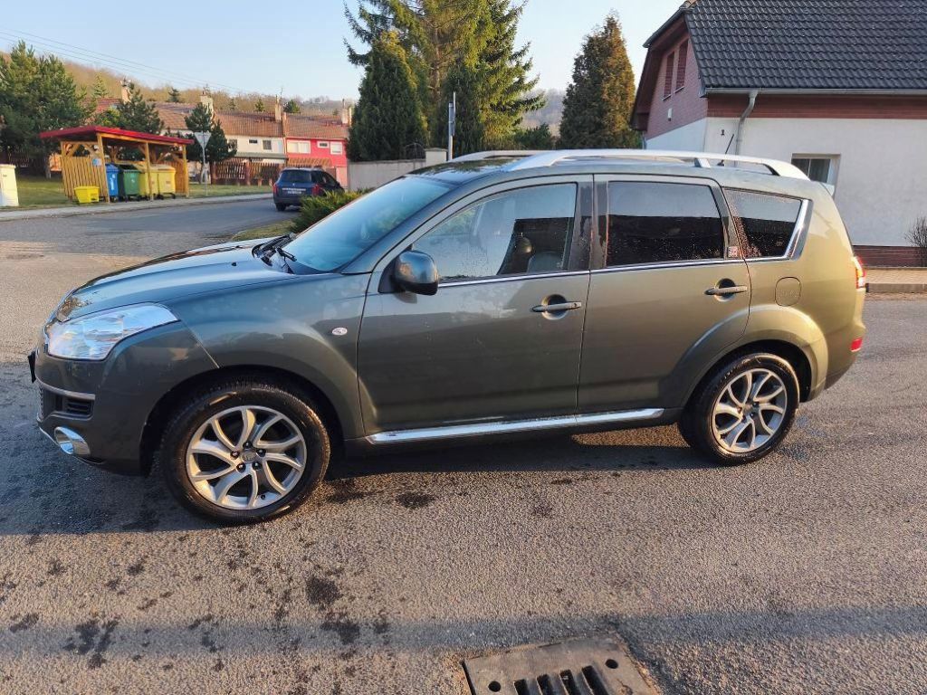 Citroën C-Crosser, EXCLUSIVE+SAT NAVI+ZÁRUKA KM - fotka 4