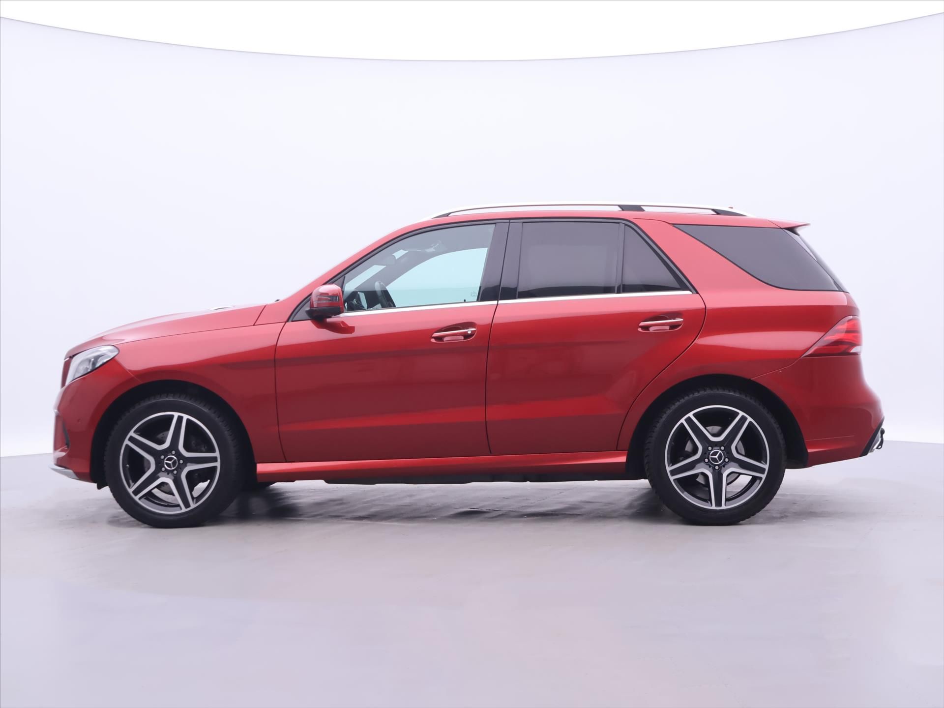 Mercedes-Benz GLE, 3,0 350d 190kW 4M AMG CZ DPH - fotka 4
