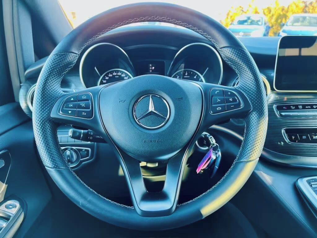 Mercedes-Benz Třídy V, 250 d lang 4Matic*Kůže*Navi* - fotka 6