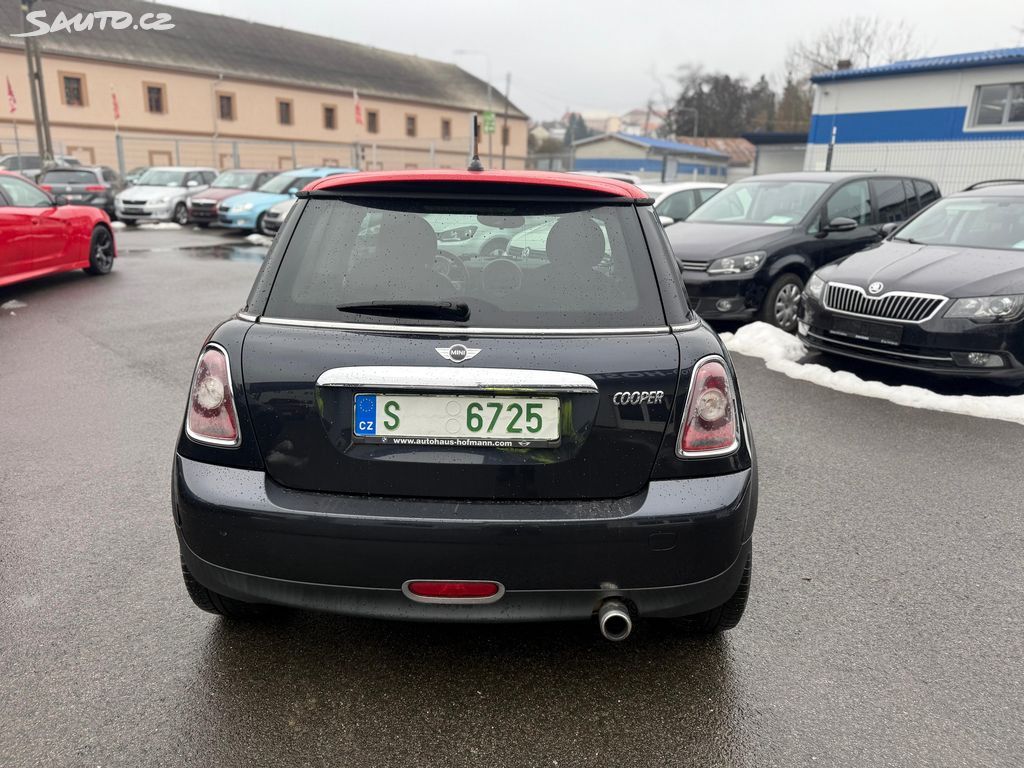 Mini Cooper, 1.6i, manual - fotka 3
